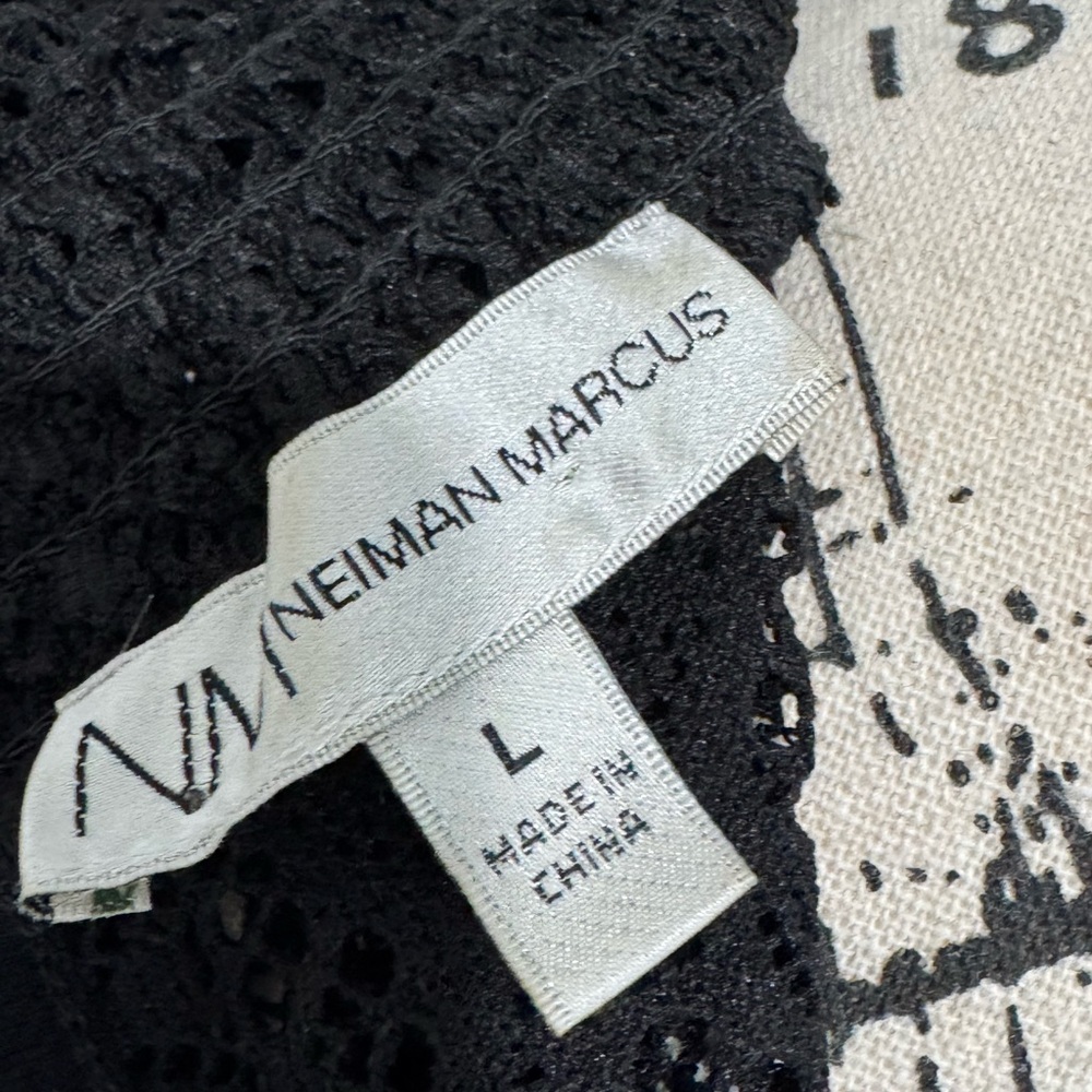 Neiman Marcus Black Ruffled  Blouse - Picture 6 of 6